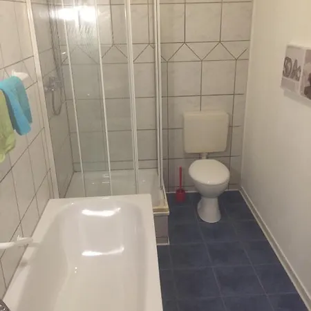 Ferienwohnung Am Schloss Eller - Am Dammsteg Apartment Dusseldorf