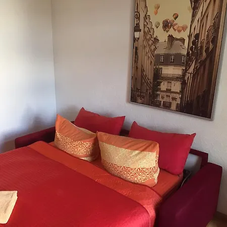 Apartment Ferienwohnung Am Schloss Eller - Am Dammsteg