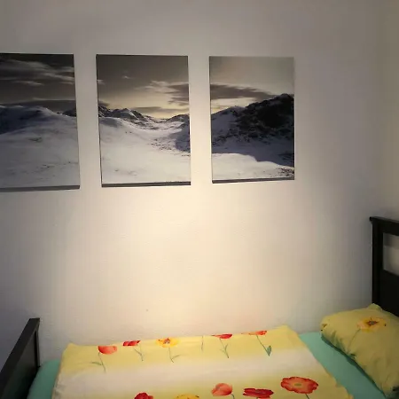 Ferienwohnung Am Schloss Eller - Am Dammsteg Apartment Dusseldorf