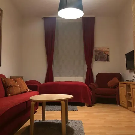 Ferienwohnung Am Schloss Eller - Am Dammsteg * Dusseldorf