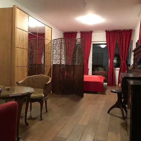 Apartment Ferienwohnung Am Schloss Eller - Am Dammsteg Dusseldorf